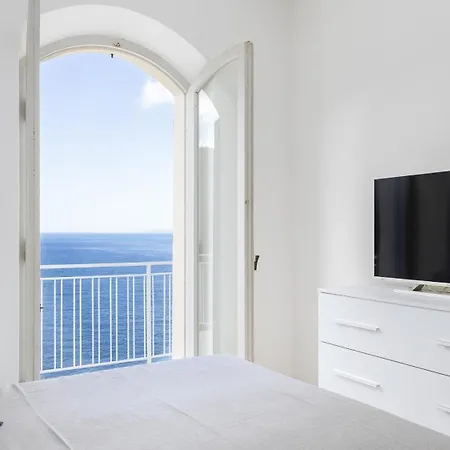 Meraviglia 8, Emma Willa