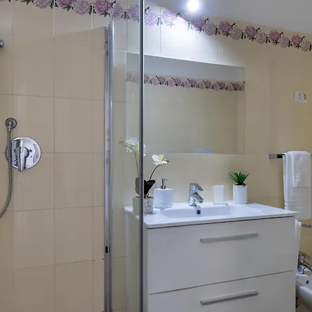 Willa Meraviglia 8, Emma *