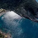 Meraviglia 8, Emma Villa
